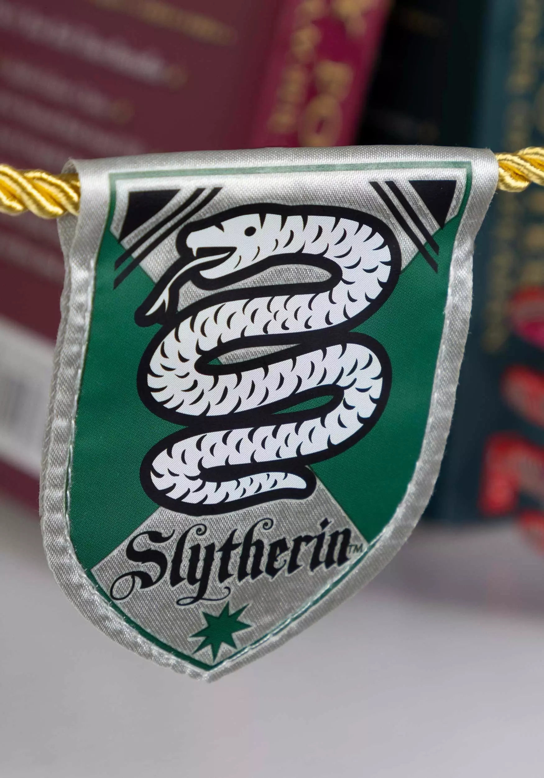 Kurt Adler 30" Harry Potter House Shield Banner Garland 4 Kurt Adler 30" Harry Potter House Shield Banner Garland - Image 2