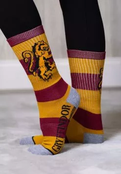 Bioworld Merchandising / Independent Sales Harry Potter Rugby Stripe Gryffindor Crew Socks -Costumes Sales harry potter gryffindor rugby strip crew socks alt 3