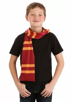 Elope Harry Potter Gryffindor Printed Scarf -Costumes Sales harry potter printed gryffindor scarf alt 2