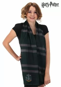 Elope Hogwarts Slytherin Lightweight Scarf